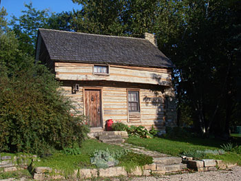 The Cabin at the Historic Cothren House Estate