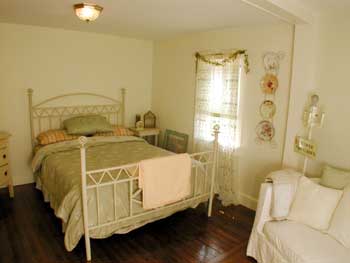 Interior view of The Cottage at The Cothren House Historic Estate