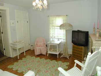 Interior view of The Cottage at The Cothren House Historic Estate